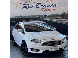 FORD - FOCUS - 2016/2016 - Branca - R$ 69.900,00