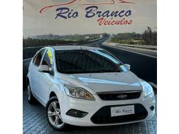 FORD - FOCUS - 2013/2013 - Branca - R$ 44.900,00