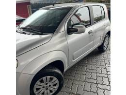 FIAT - UNO - 2011/2012 - Prata - R$ 29.900,00