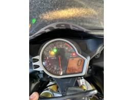 HONDA - CBR 1000RR - 2011/2011 - Laranja - R$ 48.900,00