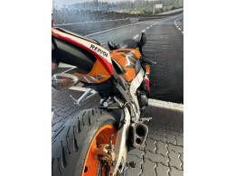 HONDA - CBR 1000RR - 2011/2011 - Laranja - R$ 48.900,00