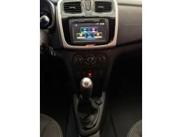 RENAULT - SANDERO - 2020/2020 - Branca - R$ 46.900,00