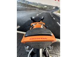 HONDA - CBR 1000RR - 2011/2011 - Laranja - R$ 48.900,00