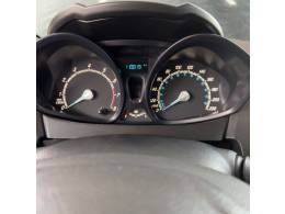 FORD - FIESTA - 2014/2015 - Prata - R$ 43.900,00