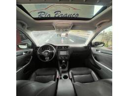 VOLKSWAGEN - JETTA - 2011/2012 - Branca - Sob Consulta