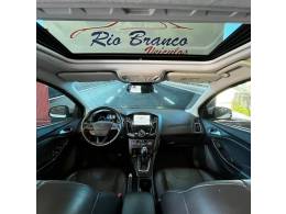 FORD - FOCUS - 2017/2017 - Branca - R$ 69.900,00