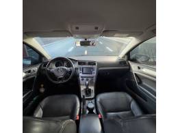 VOLKSWAGEN - GOLF - 2015/2015 - Prata - R$ 74.900,00