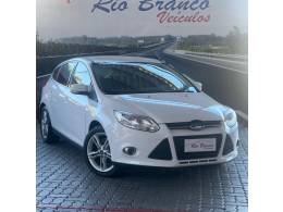 FORD - FOCUS - 2014/2014 - Branca - R$ 49.900,00