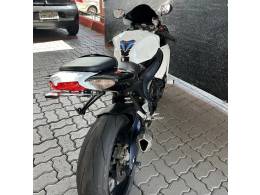 SUZUKI - GSXR - 2011/2012 - Branca - R$ 42.900,00