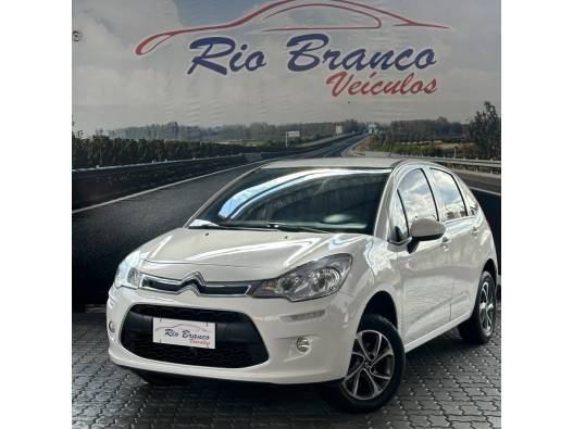 CITROËN - C3 - 2017/2018 - Branca - R$ 48.500,00