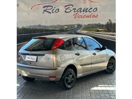 FORD - FOCUS - 2009/2009 - Prata - R$ 23.900,00