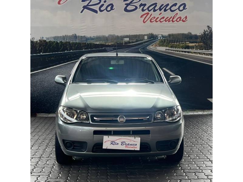 FIAT - SIENA - 2011/2012 - Cinza - R$ 29.900,00