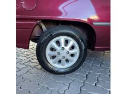 CHEVROLET - KADETT - 1997/1997 - Vermelha - R$ 19.900,00