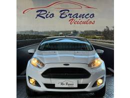FORD - FIESTA - 2015/2016 - Branca - R$ 49.900,00