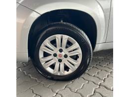 FIAT - UNO - 2011/2012 - Prata - R$ 31.900,00